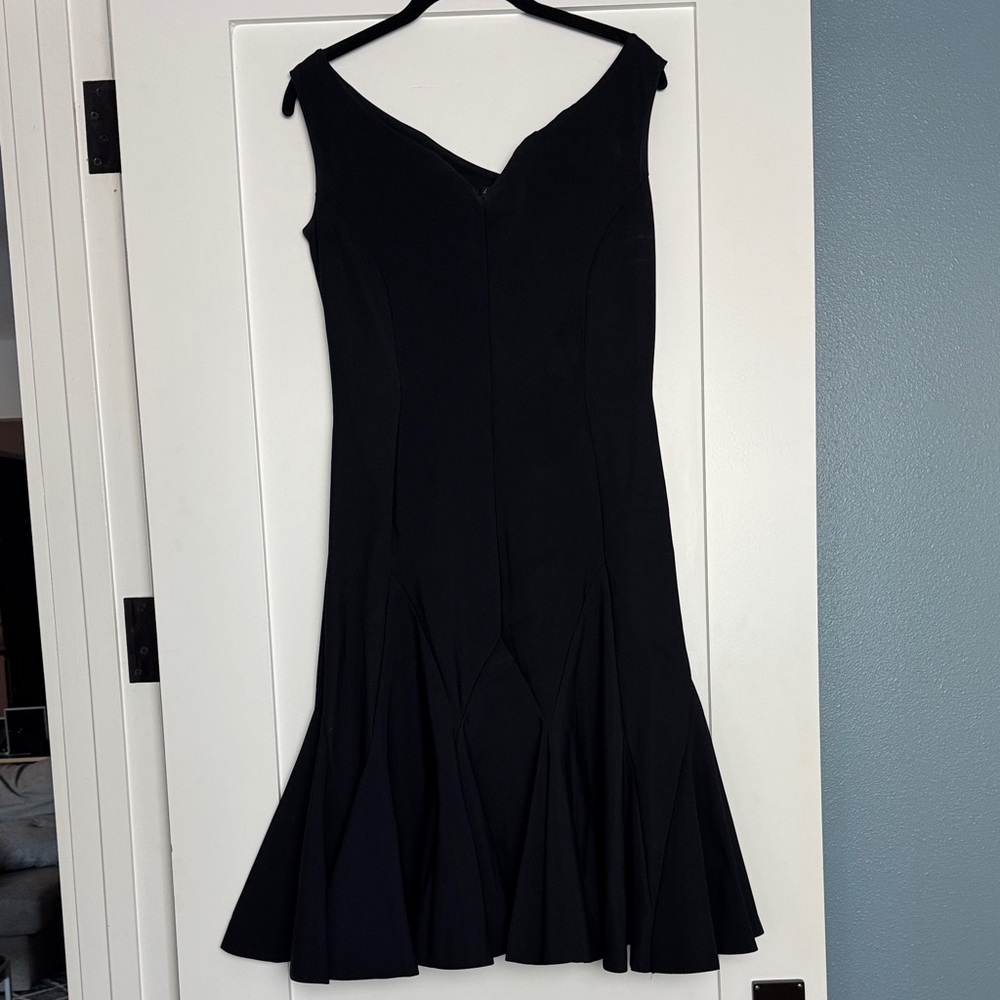 Chiara Boni Black Sleeveless V-Neck Midi Dress